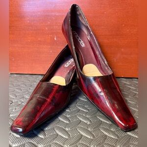 Moda Spana Burgundy Leather Heels With Exotic Pattern Size 10